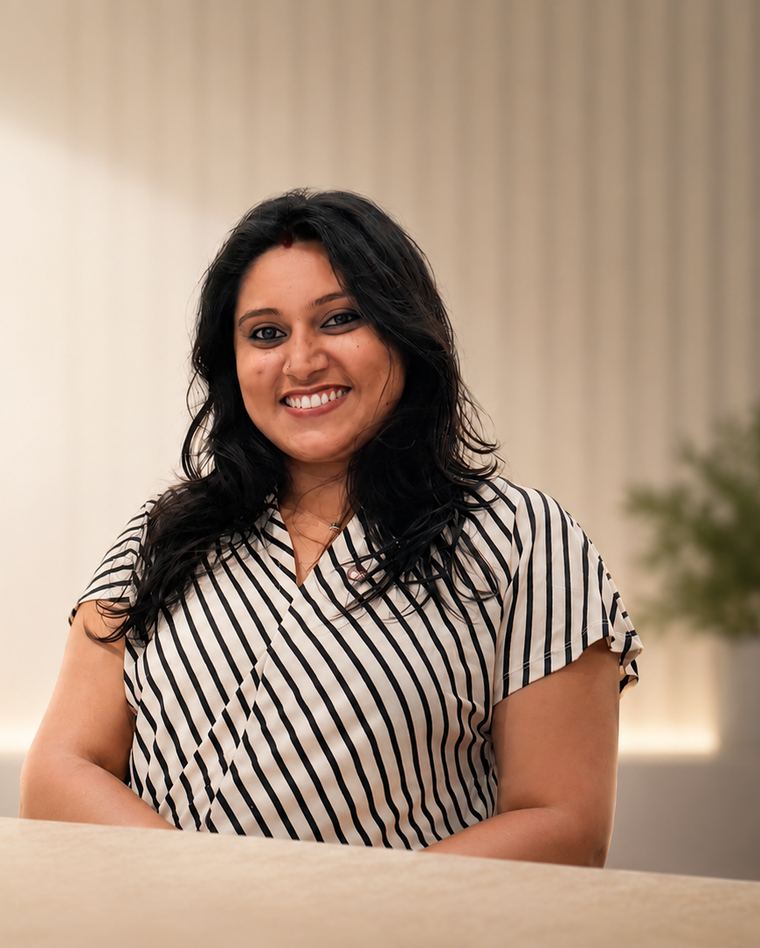 Portrait of Smrithi Suresh smiling